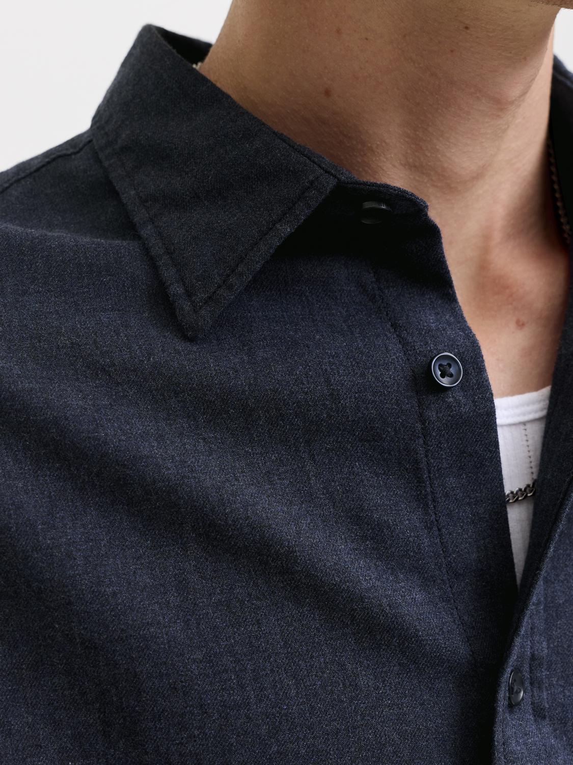 model_shot-detail